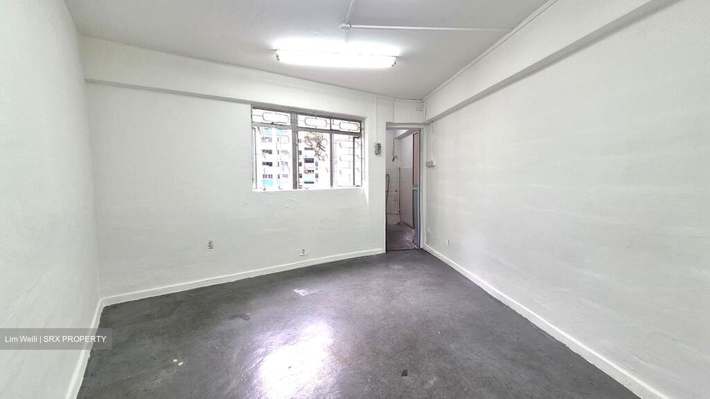 262 JURONG EAST STREET 24 (D22), Shop House #570018241
